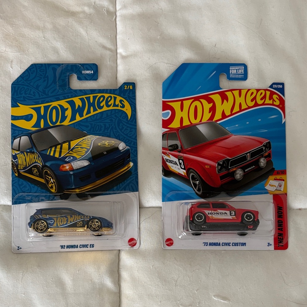 Hot Wheels Blue and Red Honda Civic Toy Cars Set